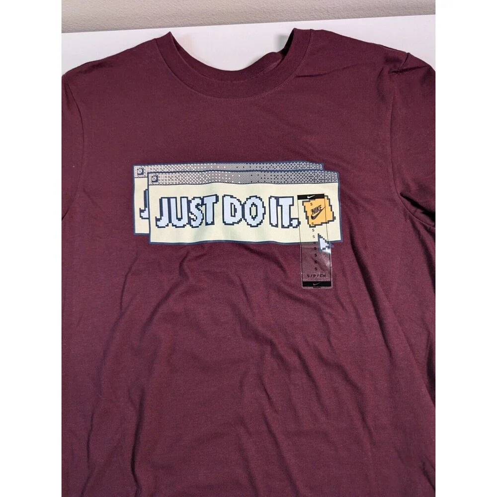 MEN'S Nike Tee “Just Do It” Burgandy Size Small NWT HF0460-681